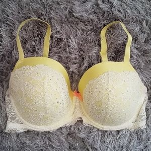 Victoria's Secret jeweled 38DD Dream Angels bra
